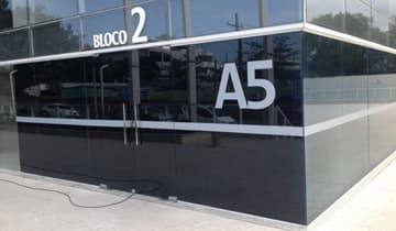 Insulfilm Smoke Refletivo em A5 Offices na Barra da Tijuca